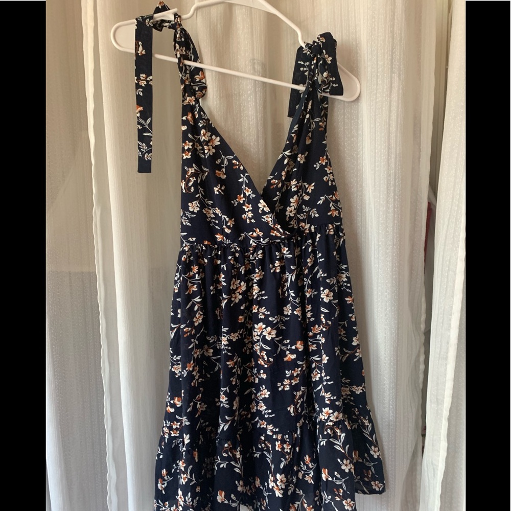 Navy V-neck floral dress